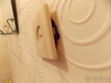 Розетка в ванной.