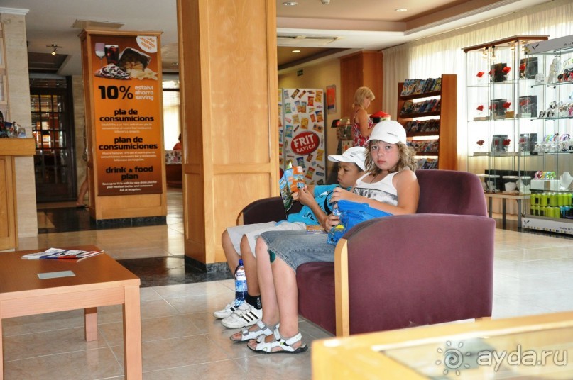 Для таких активных, как мы - даже шалаш подошёл бы)))