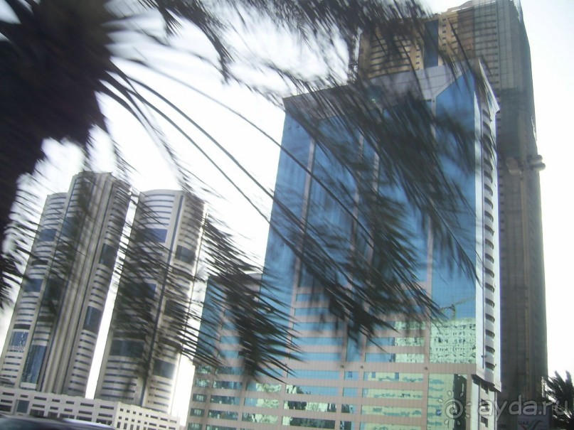 По такой цене - цены ему нет