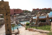 Добротная, слегка запущенная четвёрка