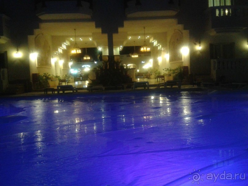 странноватый отель