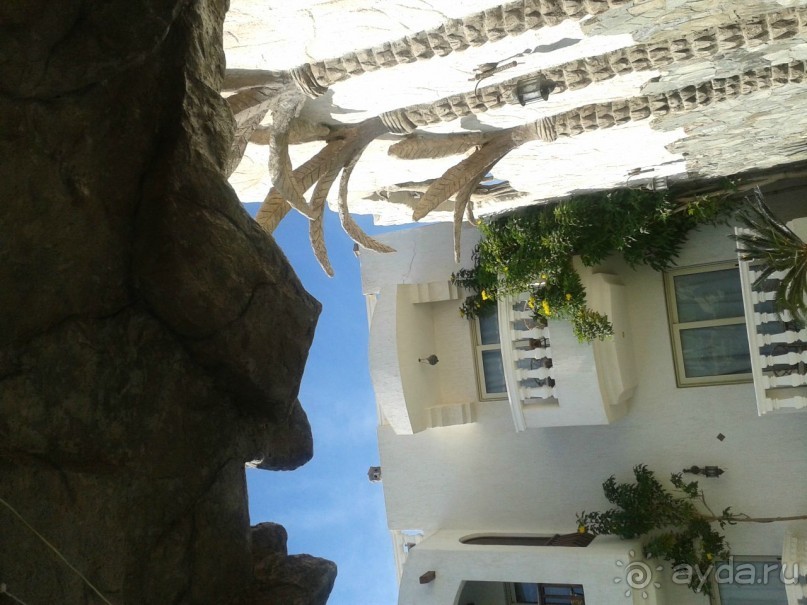 странноватый отель