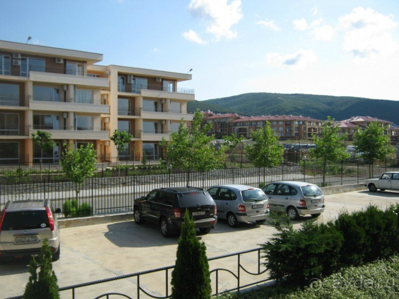 для проживающих стоянка авто бесплатна 