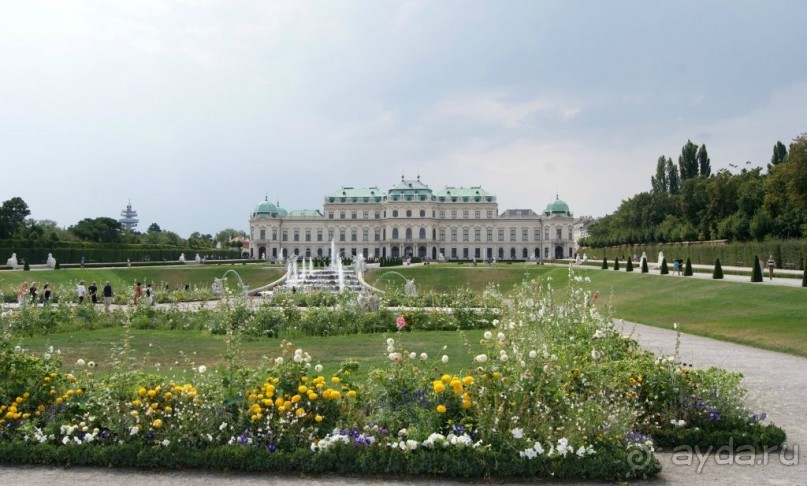 Самостоятельный осмотр достопримечательностей Вены, поездка в Братиславу и лечебный отдых в Венгрии