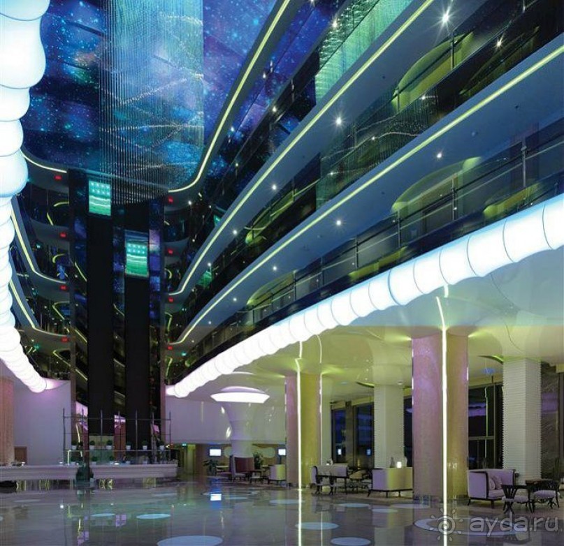 Интерьер холла