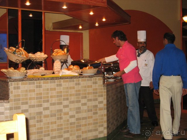 фото The Three Corners Triton Empire Hotel