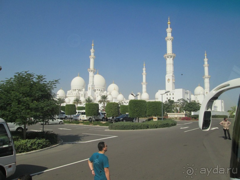 Великолепие- благодарность первому президенту ОАЭ ! Великолепие- благодарность первому президенту ОАЭ !