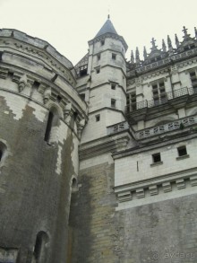 Замок королей с подземным ходом к великому Леонардо да Винчи