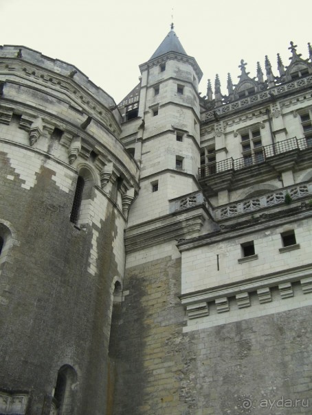 Замок королей с подземным ходом к великому Леонардо да Винчи