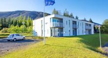 Golden Circle Apartments