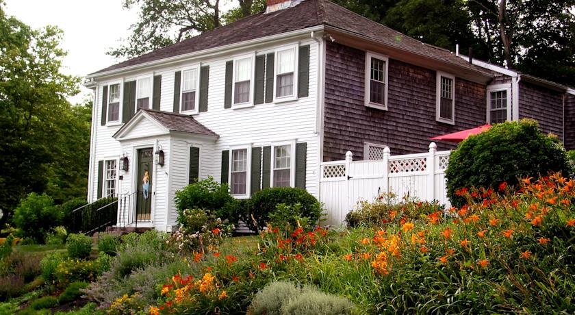 1750 Inn at Sandwich Center