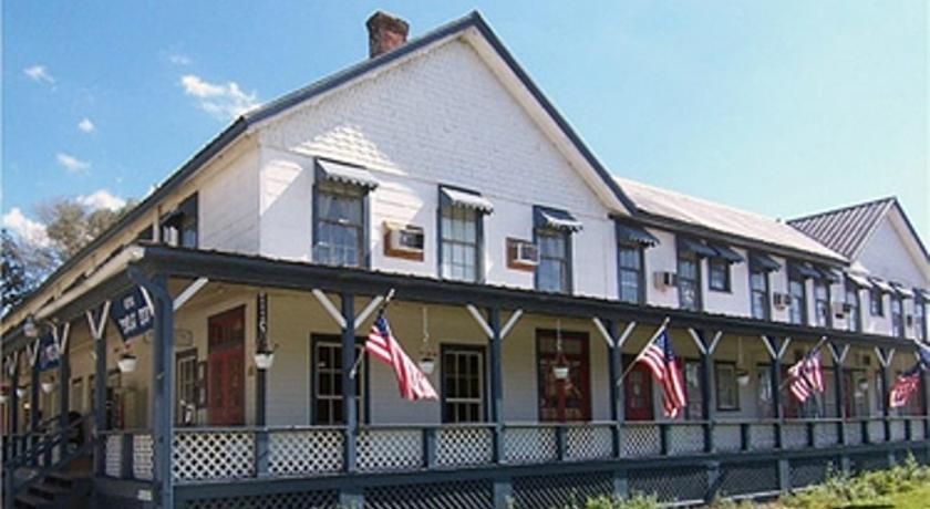 1876 Heritage Inn