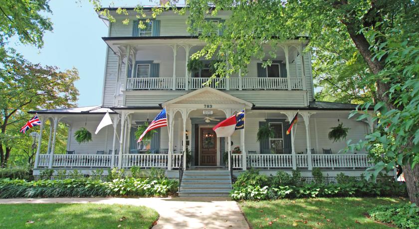 1898 Waverly Inn