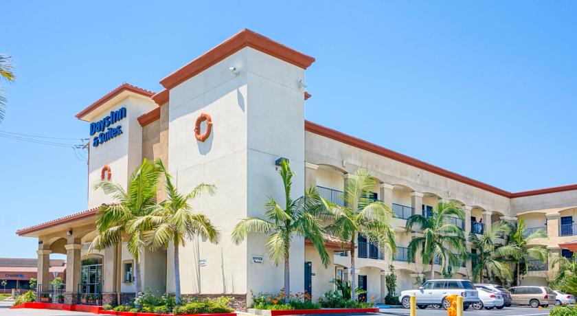 Days Inn & Suites Garden Grove