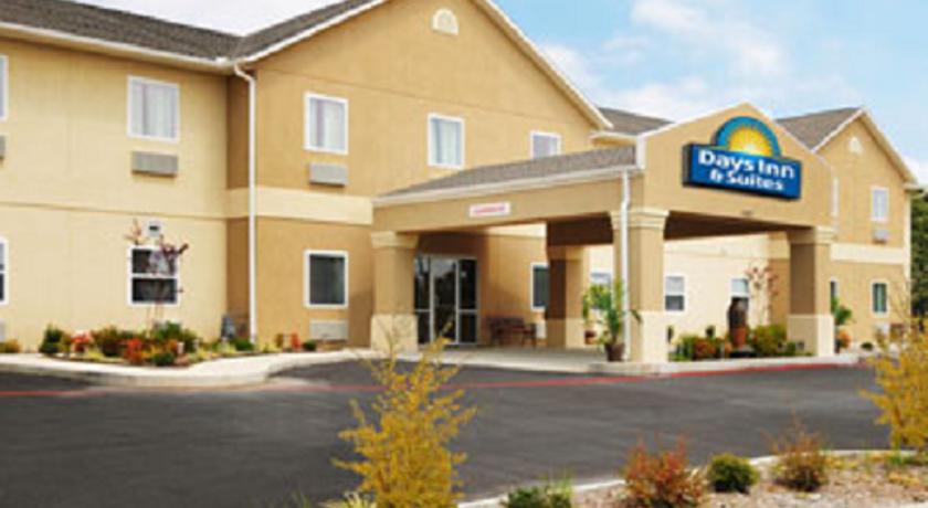 Days Inn And Suites Cabot