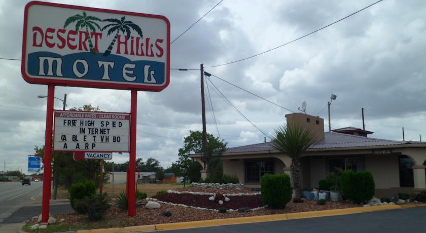Desert Hills Motel