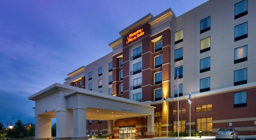 Hampton Inn & Suites Washington DC North