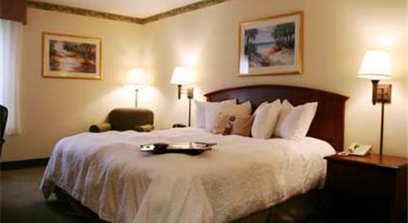 Hampton Inn Southport