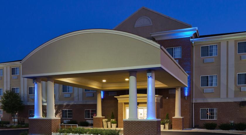 Holiday Inn Express & Suites Defiance