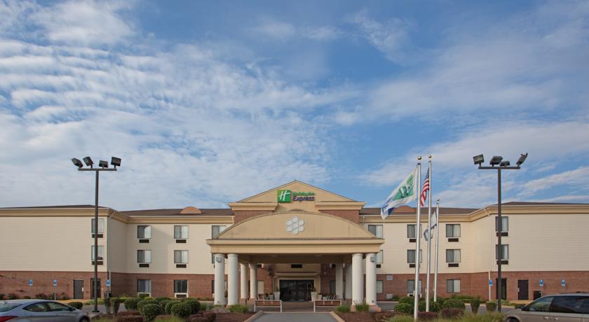Holiday Inn Express Charles Town