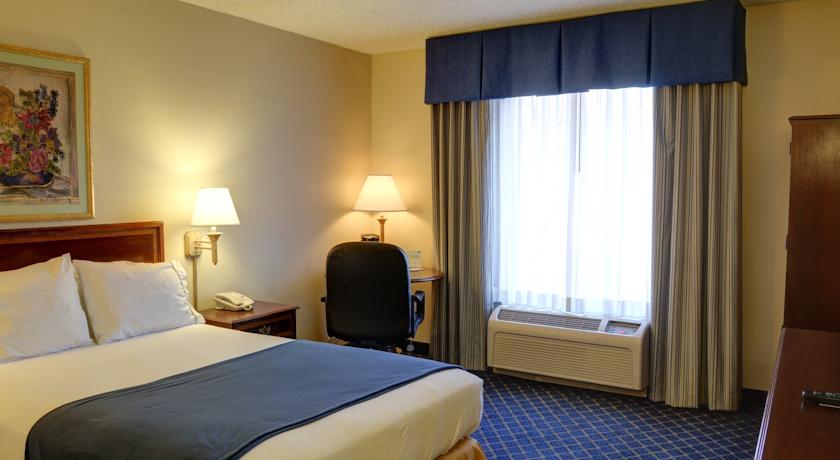 Holiday Inn Express Lawrence-Andover ex Hampton Inn Boston North Andover