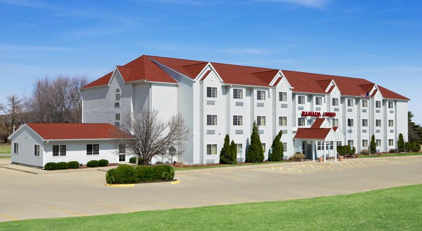 Ramada Limited and Suites Bloomington