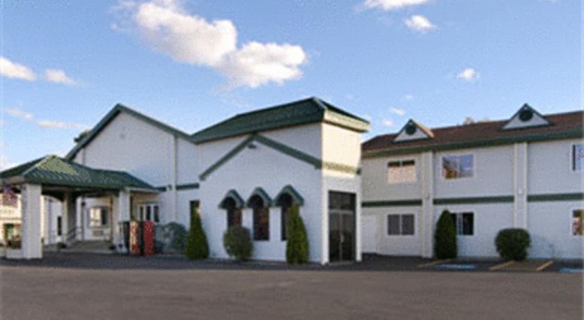 Super 8 Weymouth Boston Area