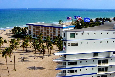 Sheraton Yankee Clipper Beach
