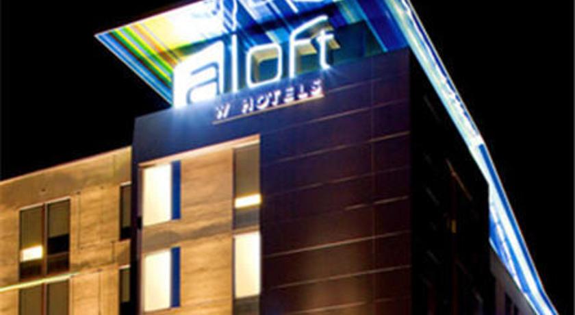 Aloft Bolingbrook