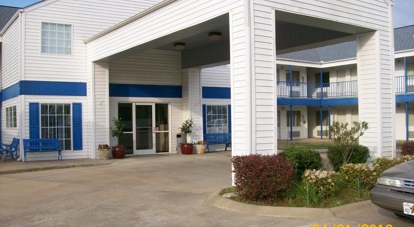 American Inn and Suites