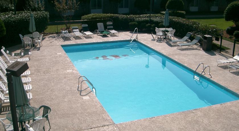 Americas Best Inn Foley