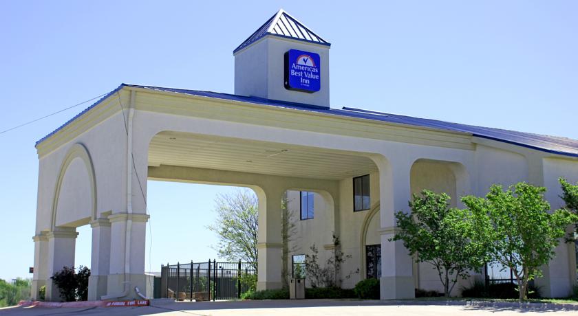 Americas Best Value Inn and Suites Manor - Austin East