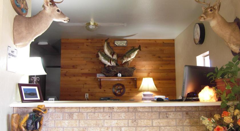 Americas Best Value Inn Junction - The Legends Inn