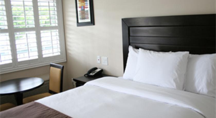 Americas Best Value Inn Riverside