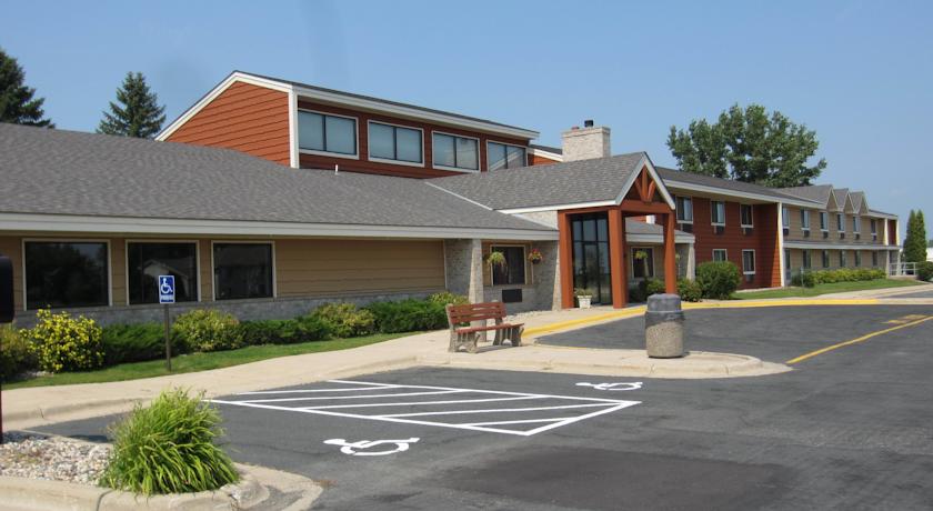 AmericInn of Hutchinson