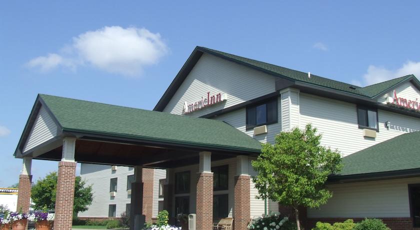 AmericInn of Mounds View