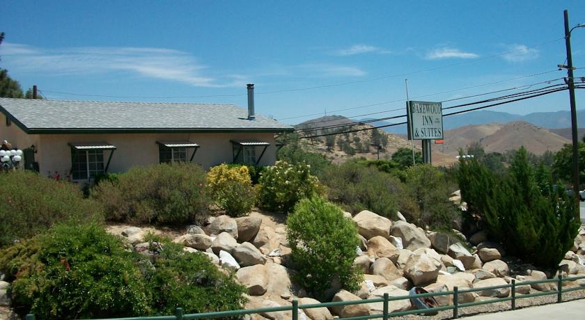 Barewood Inn & Suites