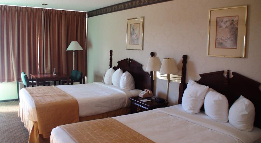 Baymont Inn And Suites Clarksville