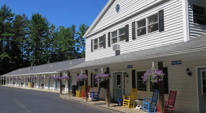 Bayside Inn & Marina