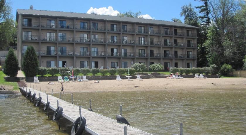 Best Western Beachfront Houghton Lake