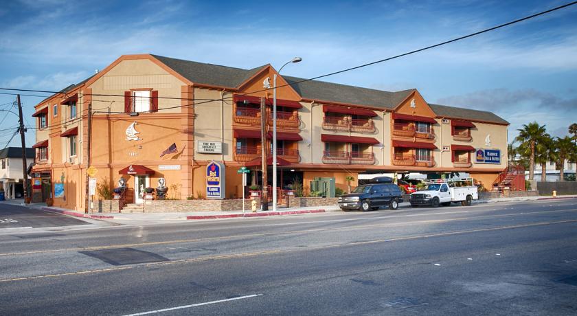 Best Western Harbour Inn & Suites