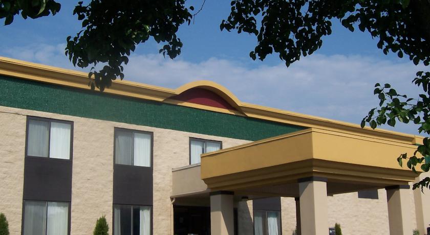 Best Western Huntington Mall Inn