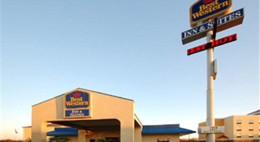 Best Western Inn & Suites Byron