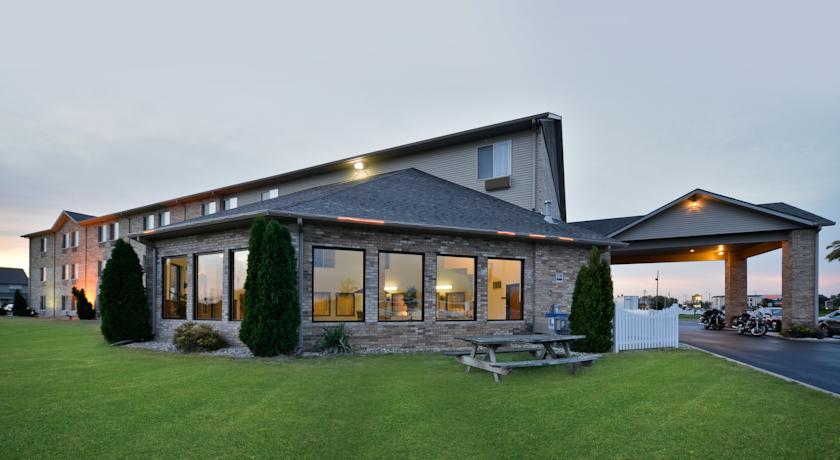 Best Western Plus Howe Inn