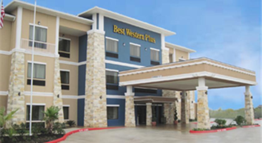 Best Western Plus Lytle Inn & Suites