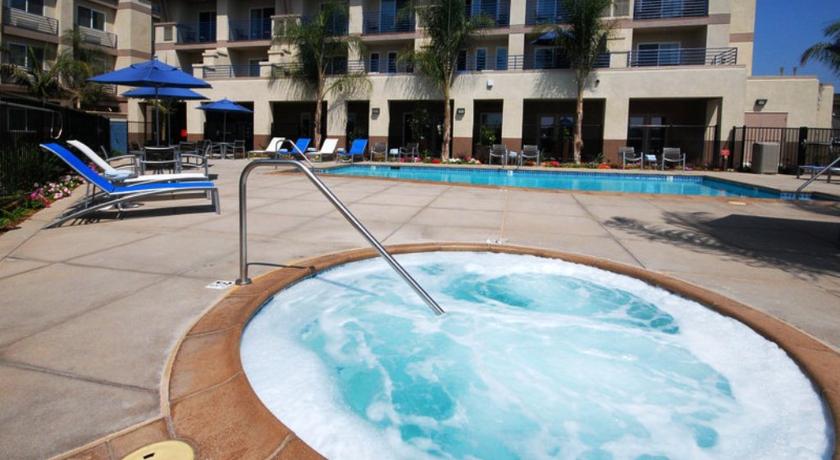 Best Western Plus Marina Gateway