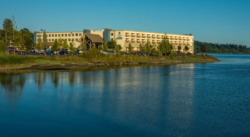 Best Western Silverdale Beach Hotel