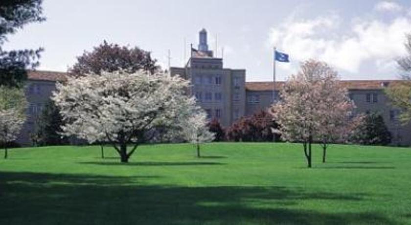 Bolger Hotel & Conference Center