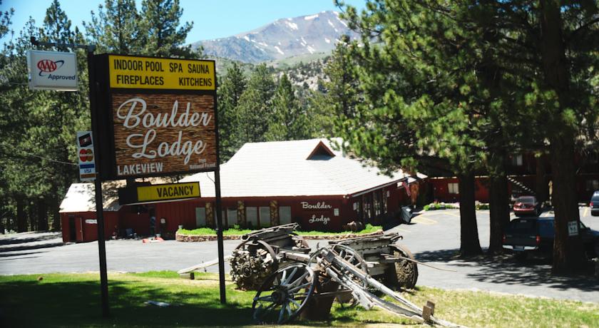 Boulder Lodge