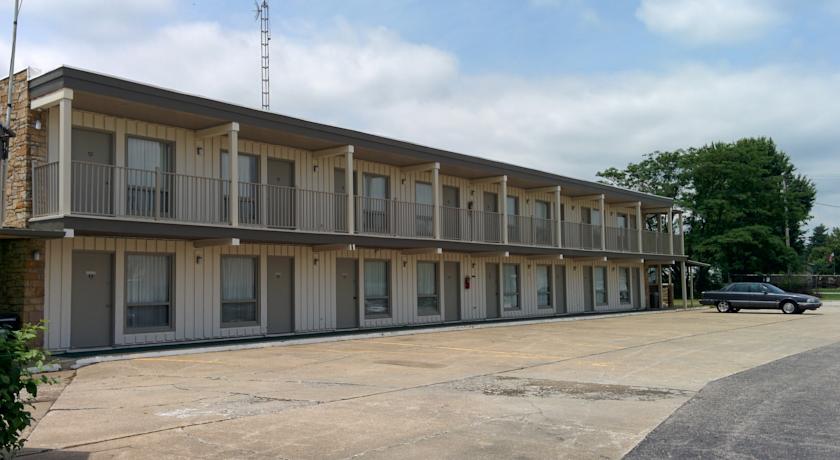 Budget Host Stones Motel